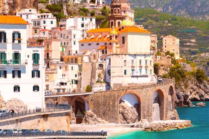 Ella, 24 — Escort in Longobardi, Italy