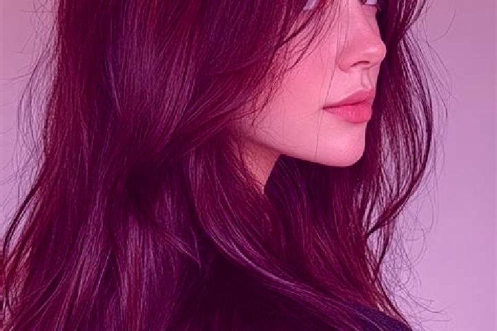 Ella, 25, a auburn brown-eyed caucasian companion based in Luingne. Offering BDSM, Tantra, Roleplay, Couples. Available for incall and outcall, overnight boo...