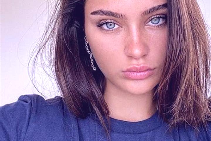 Ella, 25, a brunette dark-eyed middle eastern companion based in Aruppukkottai. Offering Dinner Date, Girlfriend Experience, Travel Companion, Duos. Availabl...