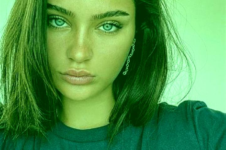 Ella, 25, a brunette dark-eyed slavic companion based in Kaprun. Offering Couples, A-Level, BDSM. Available for incall and outcall, day and evening dates.