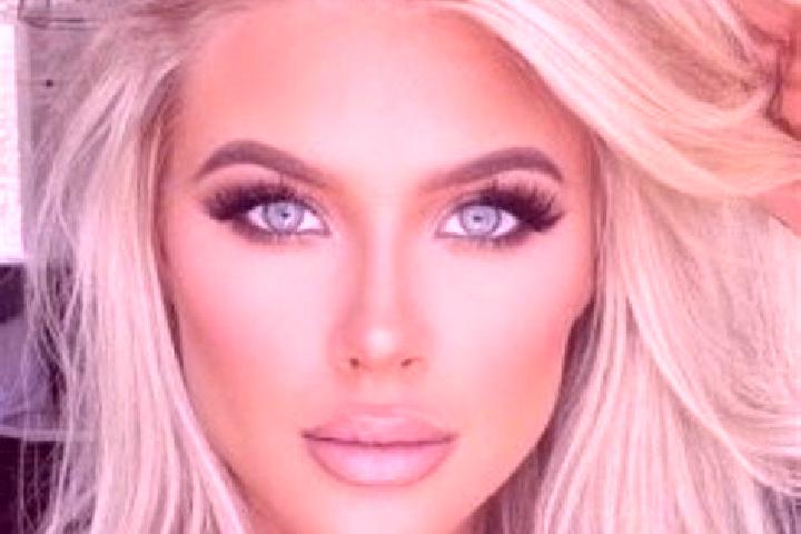 Ella, 26, a platinum blonde blue-eyed mediterranean companion based in Rio Chico. Offering OWO, GFE, Couples. Available for incall and outcall, day and eveni...