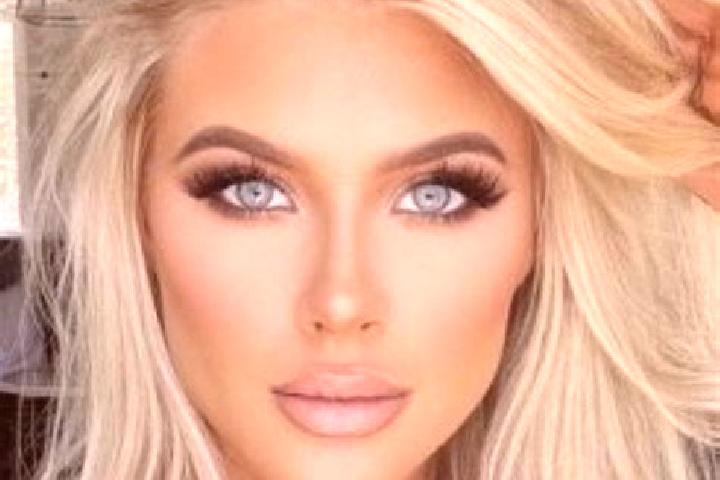 Ella, 26, a platinum blonde dark-eyed ebony companion based in Herouvillette. Offering OWO, Dinner Date, Couples. Available for incall and outcall, overnight...