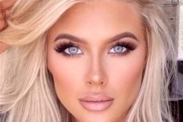 Ella, 26, a platinum blonde green-eyed indian companion based in Kyinzhi. Offering Tantra, Overnight, Striptease, A-Level, GFE. Available for incall and outc...