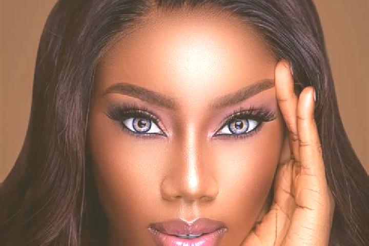 Ella, 27, a chestnut blue-eyed ebony companion based in Dogern. Offering Massage, Erotic Massage, Duos. Available for incall and outcall, overnight bookings ...