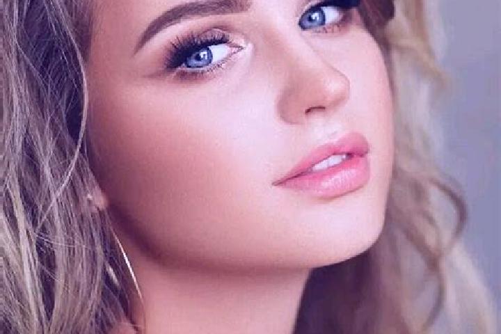 Ella, 27, a dark blonde blue-eyed mediterranean companion based in Buttes. Offering Overnight, Party Girl, Travel Companion, Couples. Available for incall an...