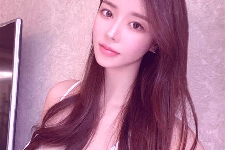 Ella, 27 — Escort in Miyaodai, Japan