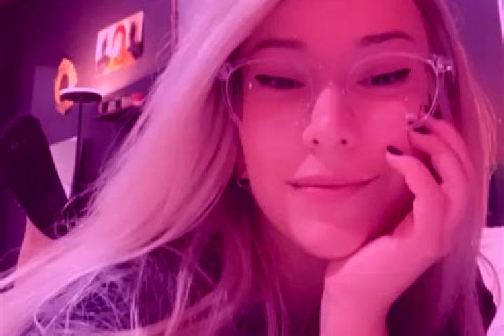 Ella, 28, a blonde grey-eyed latina companion based in Schlieren / Boden. Offering Girlfriend Experience, Couples, CIM. Available for incall and outcall, day...