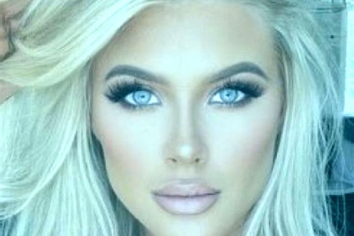 Ella, 28, a platinum blonde amber-eyed caribbean companion based in El Bocja. Offering Party Girl, CIM, GFE. Available for incall and outcall, day and evenin...