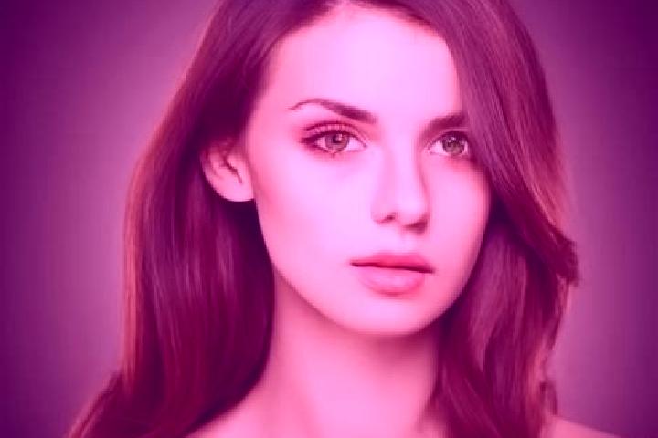 Ella, 29, a auburn amber-eyed european companion based in Opava. Offering Dinner Date, Tantra, BDSM. Available for incall and outcall, day and evening dates.