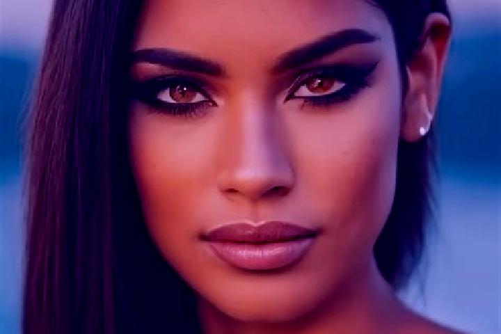 Ella, 29, a chestnut hazel-eyed latina companion based in Tajur. Offering Couples, Girlfriend Experience, Dinner Date. Available for incall and outcall, day ...
