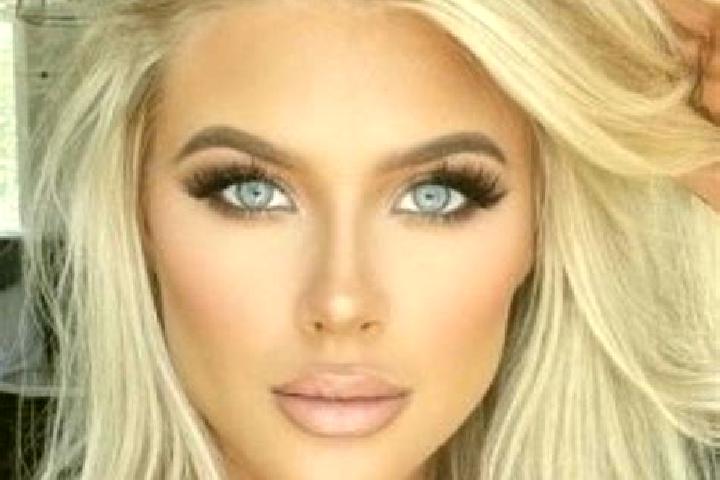 Ella, 29, a platinum blonde brown-eyed caribbean companion based in Bouan Houye. Offering Duos, Massage, Couples. Available for incall and outcall, day and e...