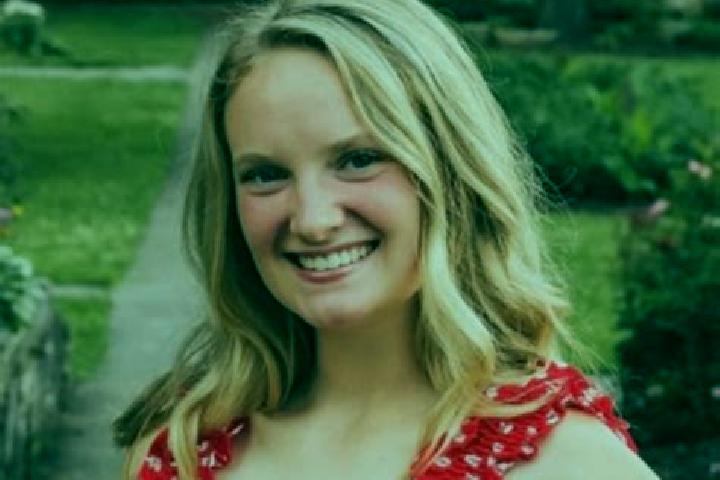 Ella, 29 — Escort in Magee, United States