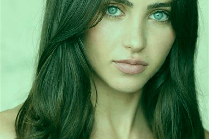 Ella, 30, a brunette brown-eyed middle eastern companion based in Rastrick. Offering Dinner Date, Deep French Kissing, Domination, Couples. Available for inc...