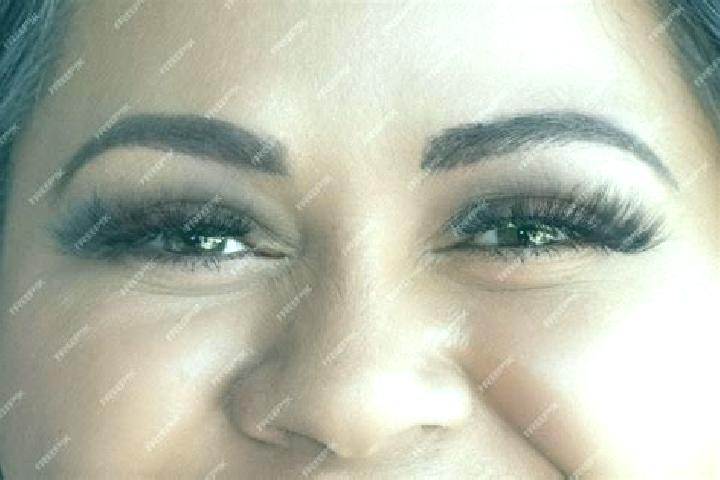 Ella, 30, a red green-eyed latina companion based in Chunian. Offering Fetish, Girlfriend Experience, Roleplay. Available for incall and outcall, overnight b...