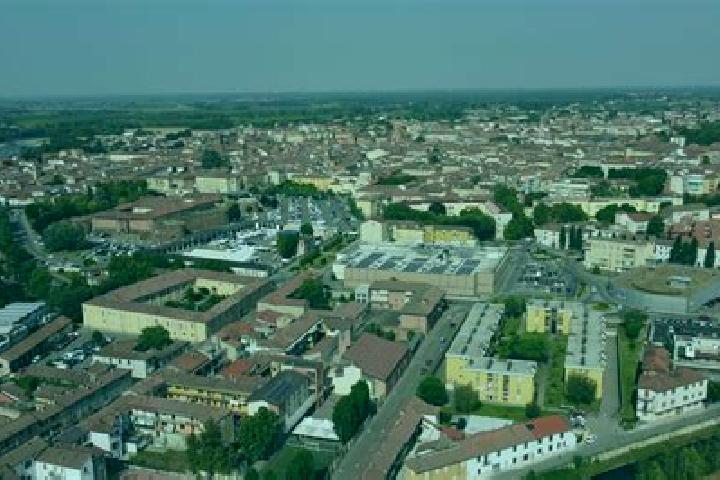 Ella, 30 — Escort in Casale Monferrato, Italy
