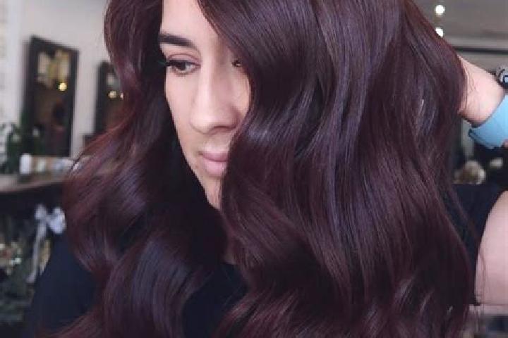 Ella, 31, a auburn dark-eyed caucasian companion based in Diepoldsau. Offering Dinner Date, Duos, BDSM. Available for incall and outcall, day and evening dates.