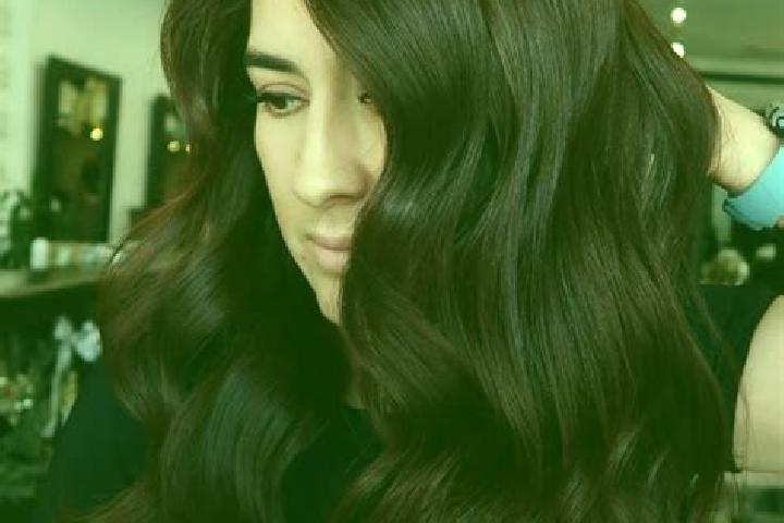 Ella, 31, a auburn dark-eyed indian companion based in Ostrovacice. Offering Party Girl, CIM, Girlfriend Experience. Available for incall and outcall, day an...