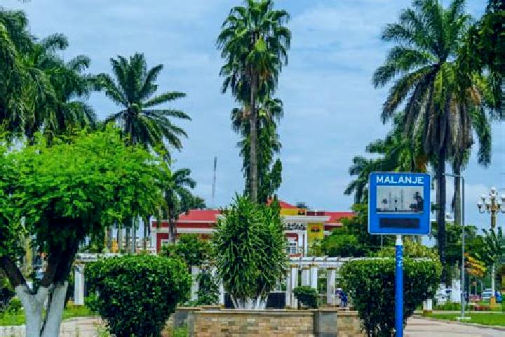 Ella, 31 — Escort in Malanje, Angola
