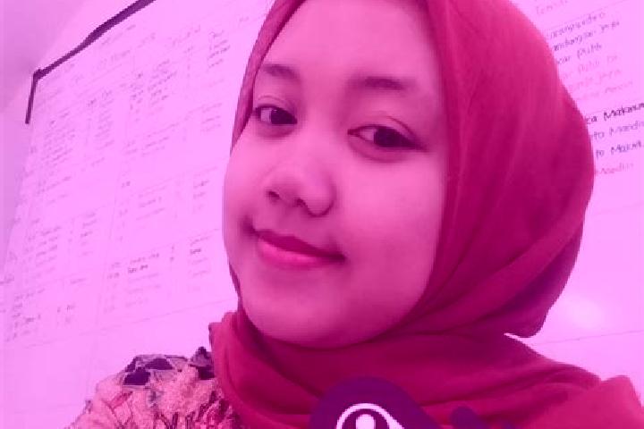 Ella, 31 — Escort in Sukoanyar, Indonesia