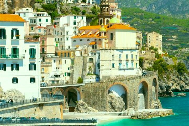 Ella, 31 — Escort in Talmassons, Italy