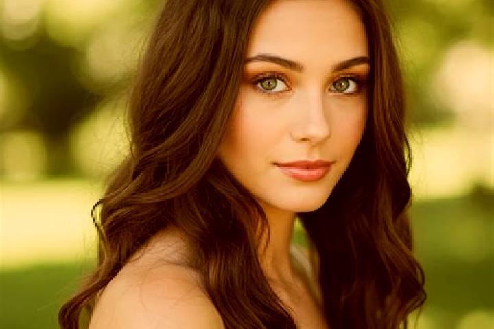Ella, 32, a brunette hazel-eyed mixed companion based in Buckden. Offering Striptease, Overnight, OWO. Available for incall and outcall, overnight bookings a...