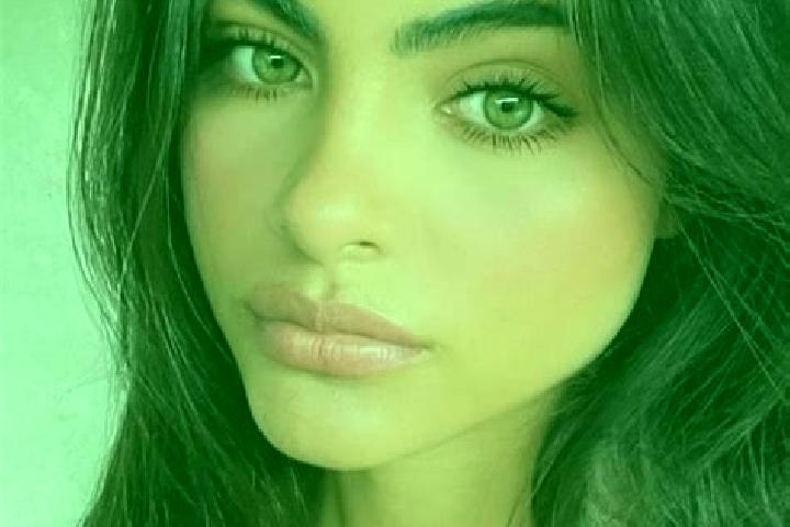 Ella, 33, a black hazel-eyed middle eastern companion based in Orentano. Offering Striptease, Girlfriend Experience, Tantra, Couples. Available for incall an...