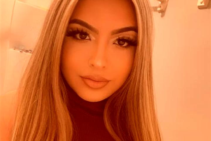 Ella, 33, a blonde amber-eyed latina companion based in Newburgh. Offering Travel Companion, CIM, Overnight. Available for incall and outcall, overnight book...