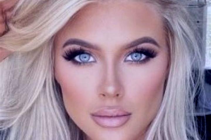 Ella, 33, a platinum blonde dark-eyed middle eastern companion based in Simenzi. Offering A-Level, Deep French Kissing, Travel Companion, Massage. Available ...