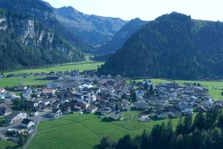Ella, 33 — Escort in Unteriberg, Switzerland