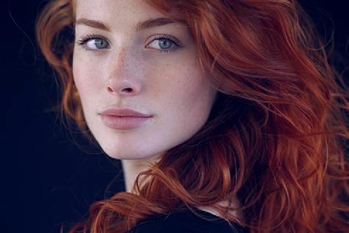 Ella, 34, a auburn green-eyed european companion based in Opera. Offering Dinner Date, Erotic Massage, CIM. Available for incall and outcall, day and evening...