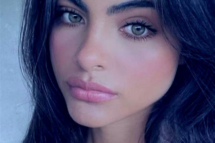 Ella, 34, a black hazel-eyed mediterranean companion based in Nakhon Thai. Offering OWO, GFE, Massage. Available for incall and outcall, overnight bookings a...