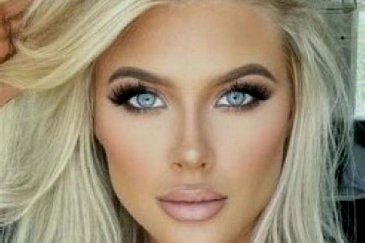 Ella, 34, a platinum blonde green-eyed caucasian companion based in San Jose Atotonilco. Offering Prostate Massage, Overnight, Striptease, BDSM. Available fo...