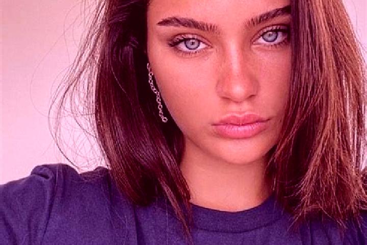 Ella, 34, a red dark-eyed slavic companion based in Dinhata. Offering Domination, Couples, Striptease, Party Girl. Available for incall and outcall, overnigh...