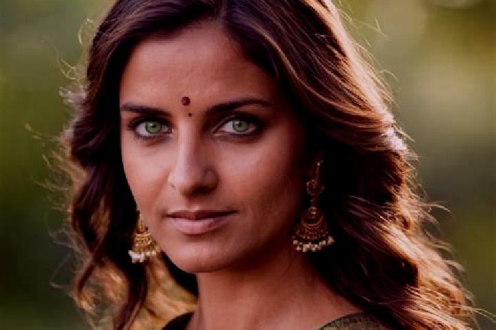 Ella, 34, a red green-eyed indian companion based in Dougou. Offering 69, BDSM, Duos, CIM, Fetish. Available for incall and outcall, overnight bookings avail...