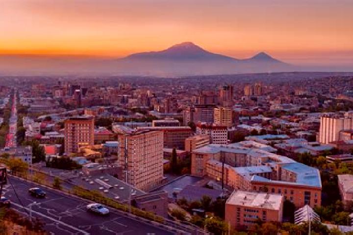 Ella, 34 — Escort in Jrarbi, Armenia