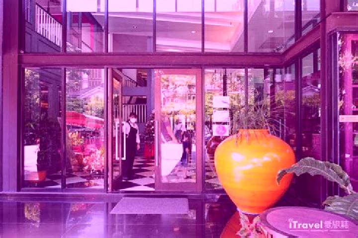 Ella, 34 — Escort in Taling, China
