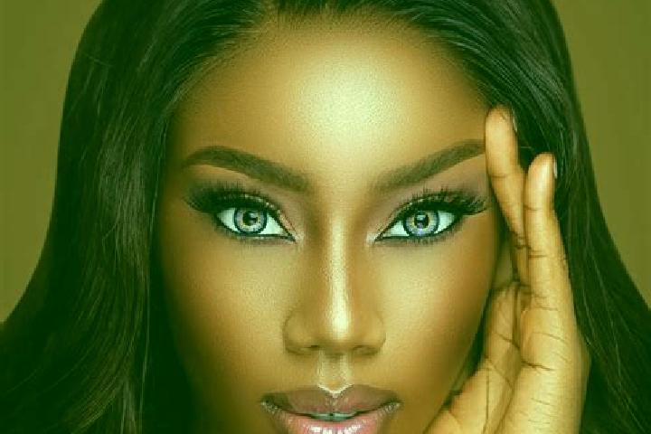 Ella, 35, a chestnut blue-eyed ebony companion based in Baklan. Offering Erotic Massage, Massage, Travel Companion, Deep French Kissing. Available for incall...