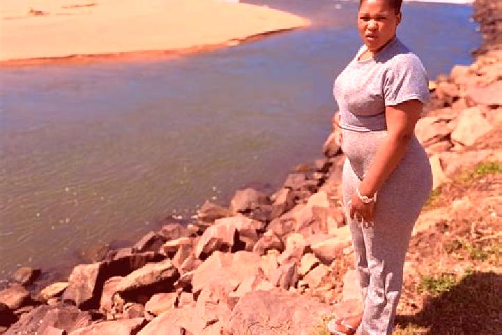 Ella, 35 — Escort in Cacia, Portugal