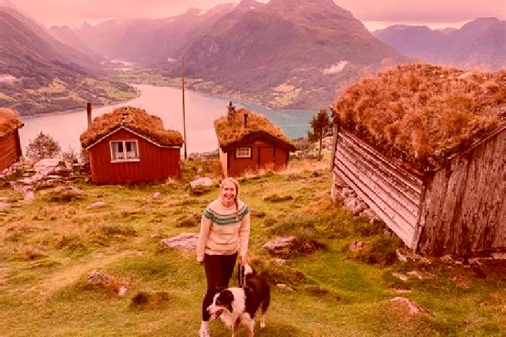 Ella, 35 — Escort in Ydstebohamn, Norway
