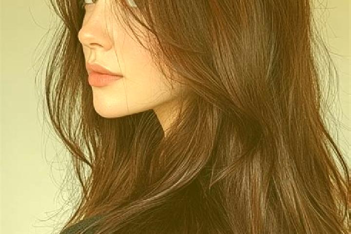 Ella, 36, a auburn brown-eyed mediterranean companion based in Scheidgen. Offering Tantra, A-Level. Available for incall and outcall, overnight bookings avai...