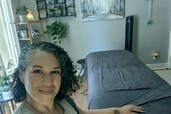 Ella, 36, a auburn grey-eyed ebony companion based in Kyra. Offering Massage, Tantra, CIM, Erotic Massage. Available for incall and outcall, day and evening ...