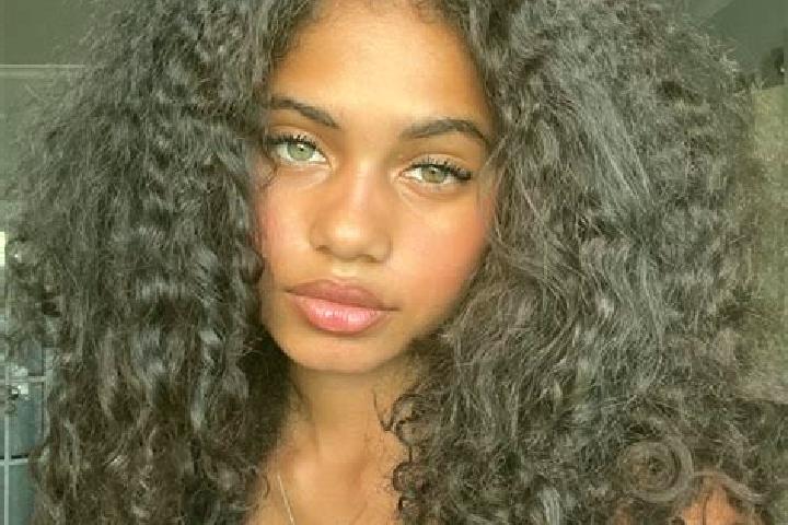 Ella, 36, a black dark-eyed ebony companion based in Albesa. Offering Dinner Date, 69, A-Level, Striptease. Available for incall and outcall, day and evening...