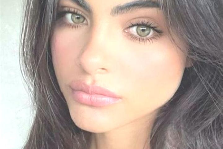 Ella, 36, a black hazel-eyed middle eastern companion based in Vinzier. Offering Erotic Massage, Tantra, Dinner Date, Overnight. Available for incall and out...