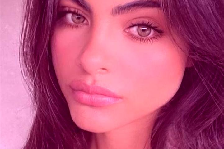 Ella, 36, a blonde dark-eyed latina companion based in San Salvador de Quije. Offering CIM, Tantra, Erotic Massage, Girlfriend Experience. Available for inca...