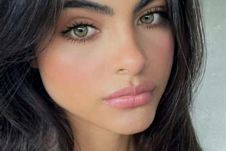 Ella, 36, a red dark-eyed caucasian companion based in Postmunster. Offering OWO, Massage, BDSM, Striptease, Prostate Massage. Available for incall and outca...