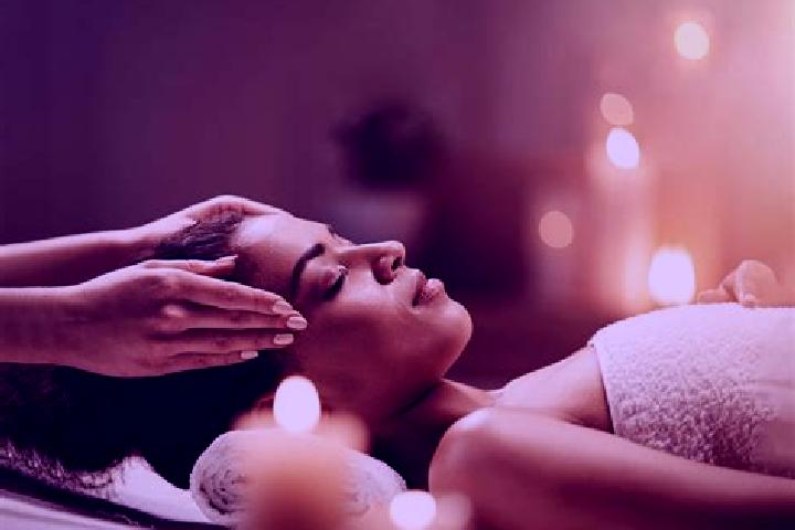 Ella, 36, a red grey-eyed slavic companion based in Buyisonto. Offering Overnight, A-Level, Massage. Available for incall and outcall, day and evening dates.