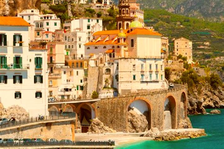 Ella, 36 — Escort in Mineo, Italy