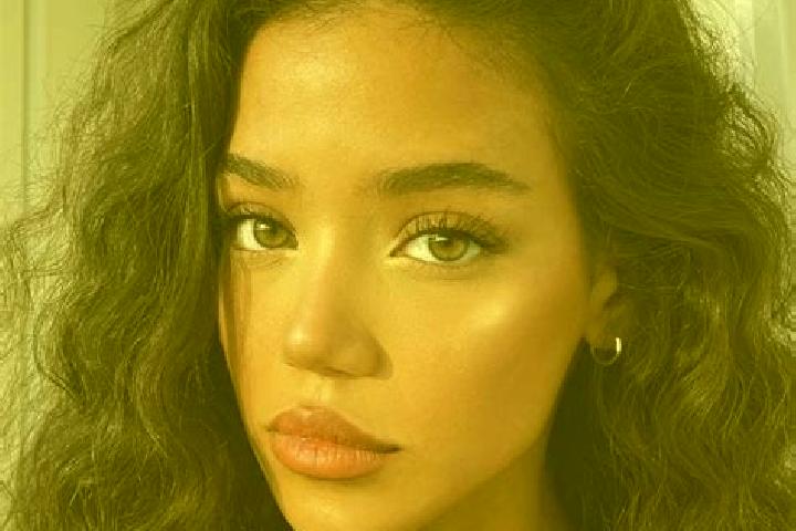 Ella, 37, a black brown-eyed indian companion based in Sane-Gaze. Offering Tantra, Duos, Travel Companion. Available for incall and outcall, day and evening ...