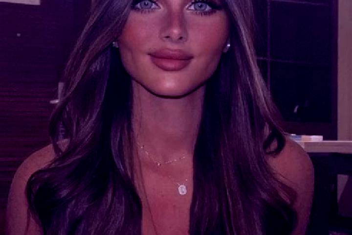 Ella, 37, a brunette dark-eyed caribbean companion based in Coamiles. Offering GFE, Domination, Couples. Available for incall and outcall, day and evening da...