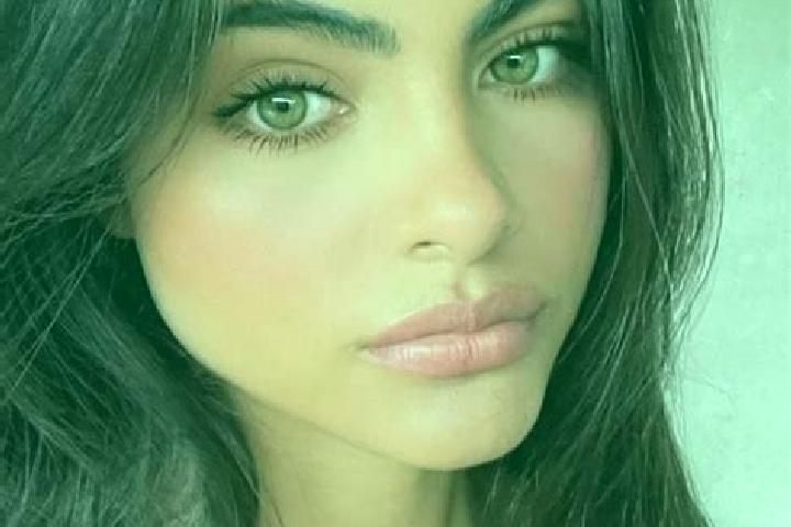 Ella, 37, a brunette dark-eyed indian companion based in San Jose del Arenal. Offering Girlfriend Experience, Massage, Overnight, Striptease, GFE. Available ...